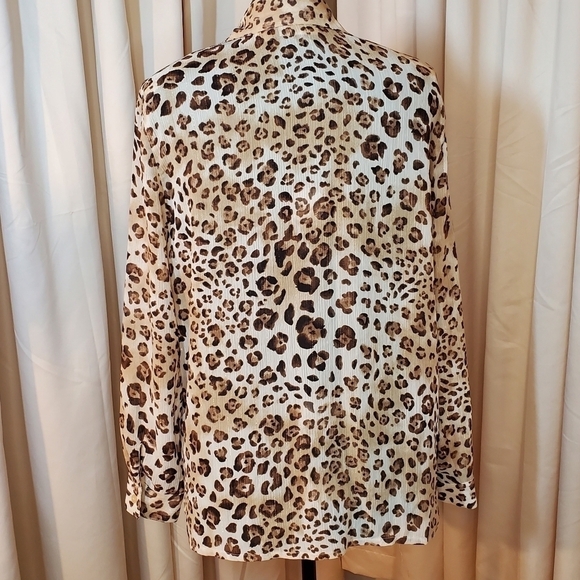 0038. Alfred Dunner ~ Leopord Print ~ Lightweight Blouse ~ 16 - Picture 8 of 11